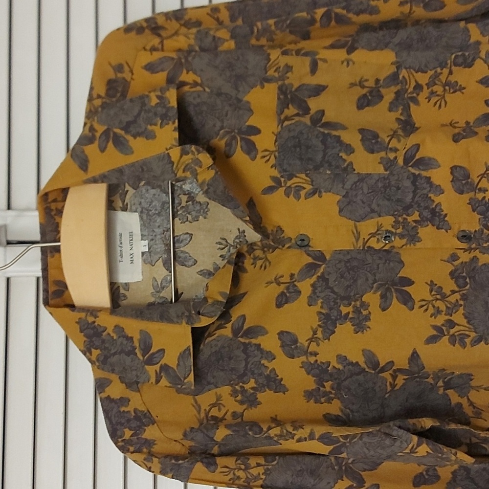 Agnes B. Paris Button Down Shirt - Picture 3 of 5